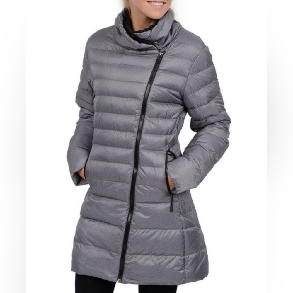 Champion Women's Gray Puffer Jacket - Small